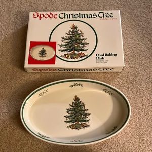 Spode  Christmas Tree Oval Baking dish- new in original box